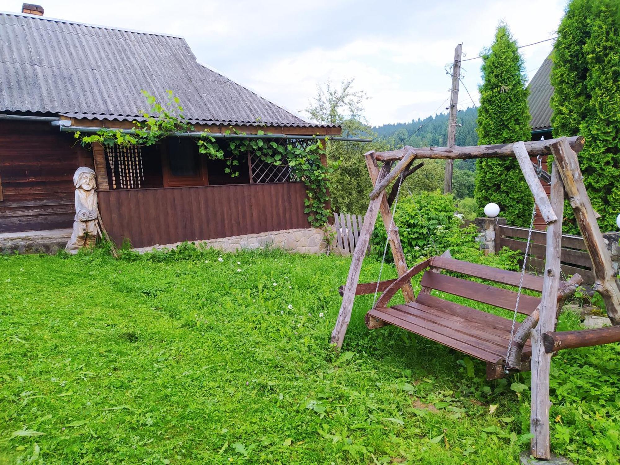 Starovitska Hata - Ethno-Cottage Верховина Екстериор снимка